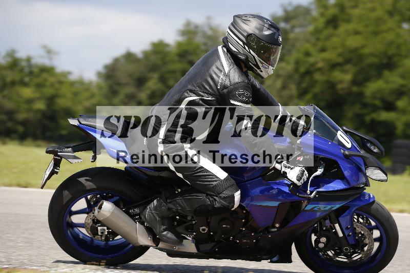 /Archiv-2024/29 12.06.2024 MOTO.CH Track Day ADR/Gruppe blau/01